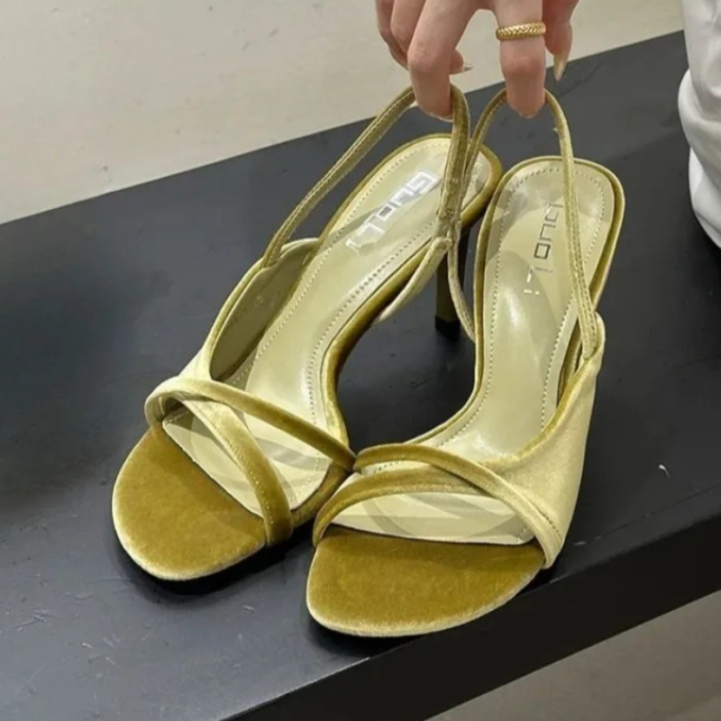 Luxury Lifestyle Store - Sandales de luxe en velours pour
