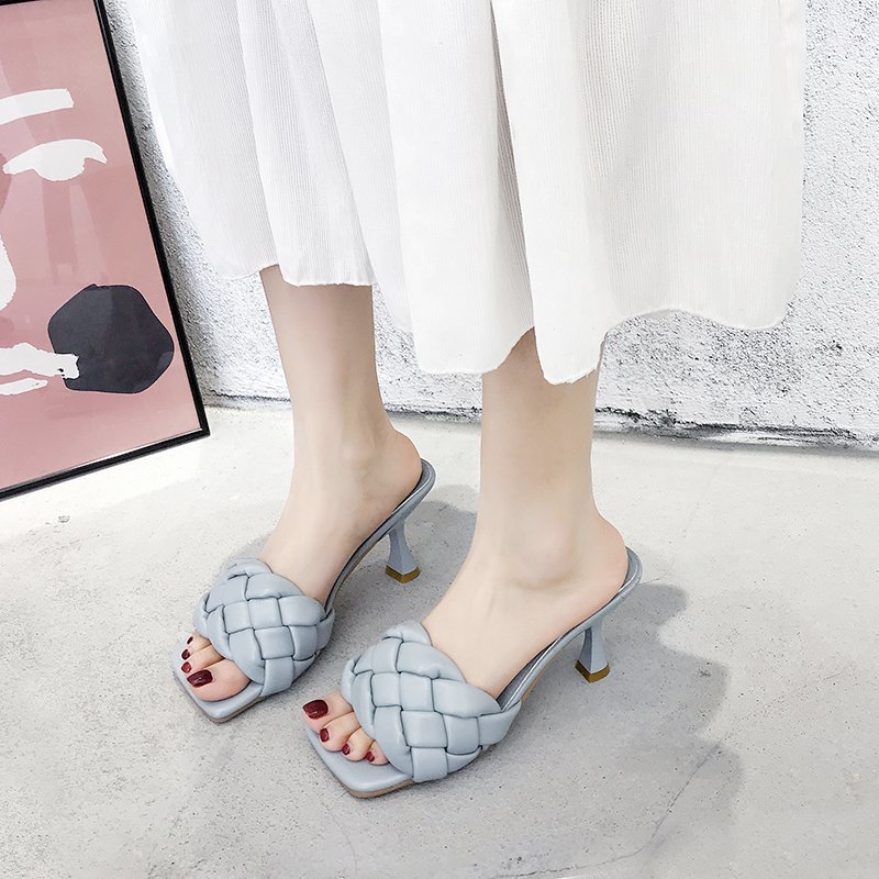 Sandales tissées à bout carré  - Luxury Lifestyle Store avis et prix